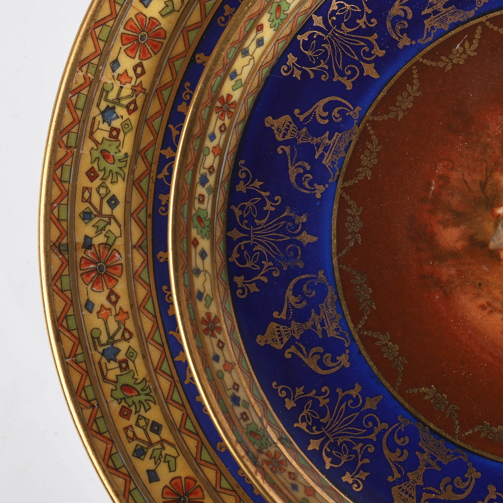 A CONTINENTAL PORCELAIN CUP AND SAUCER SET - 3