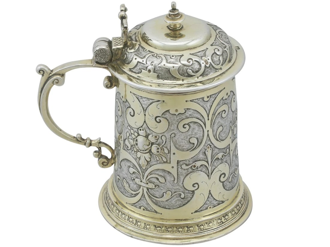 ORNATE SILVER-STYLE LIDDED TANKARD (1 of 3)