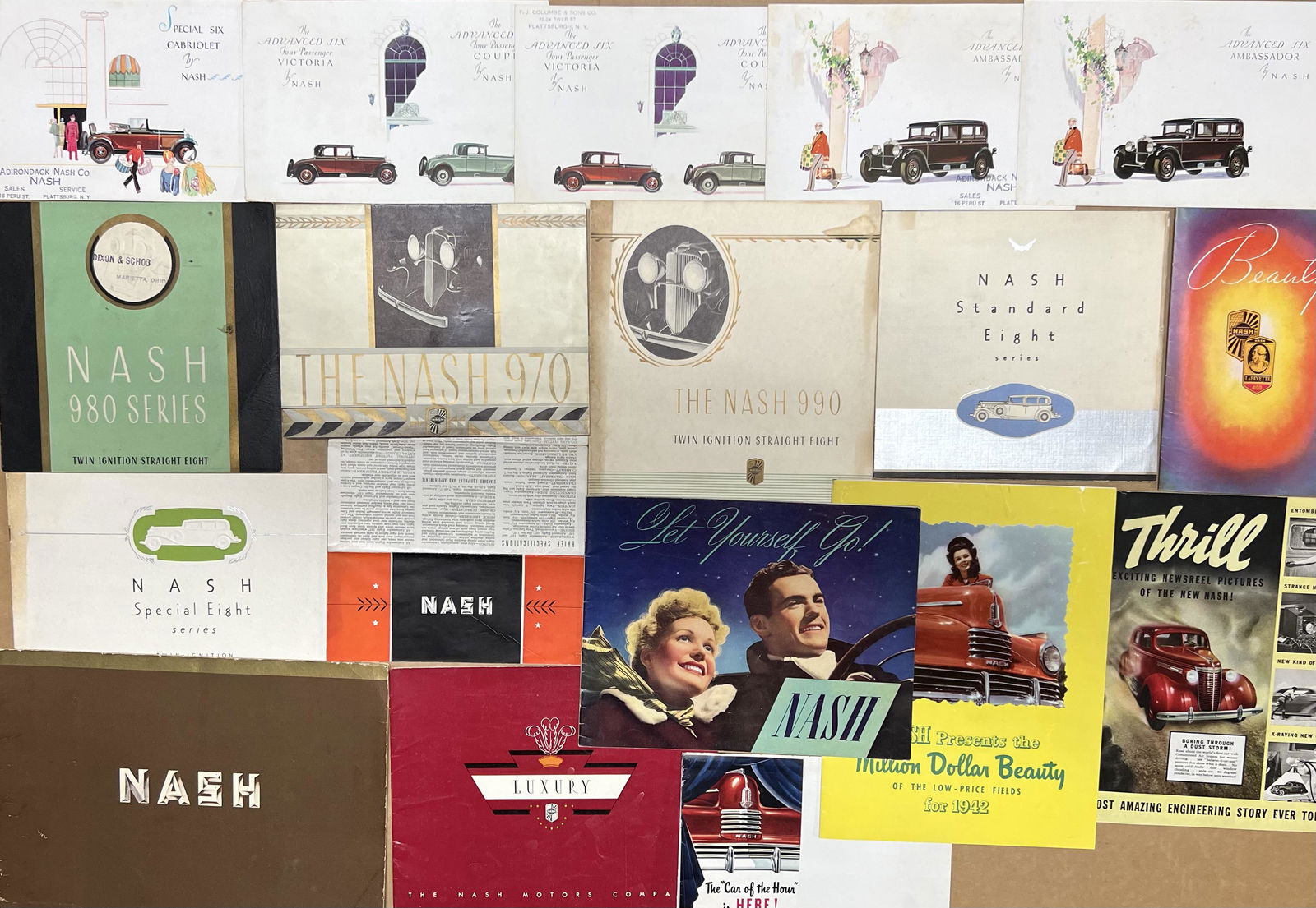 Nash 1928-1942 - seventeen brochures and one portfolio (1 of 3)