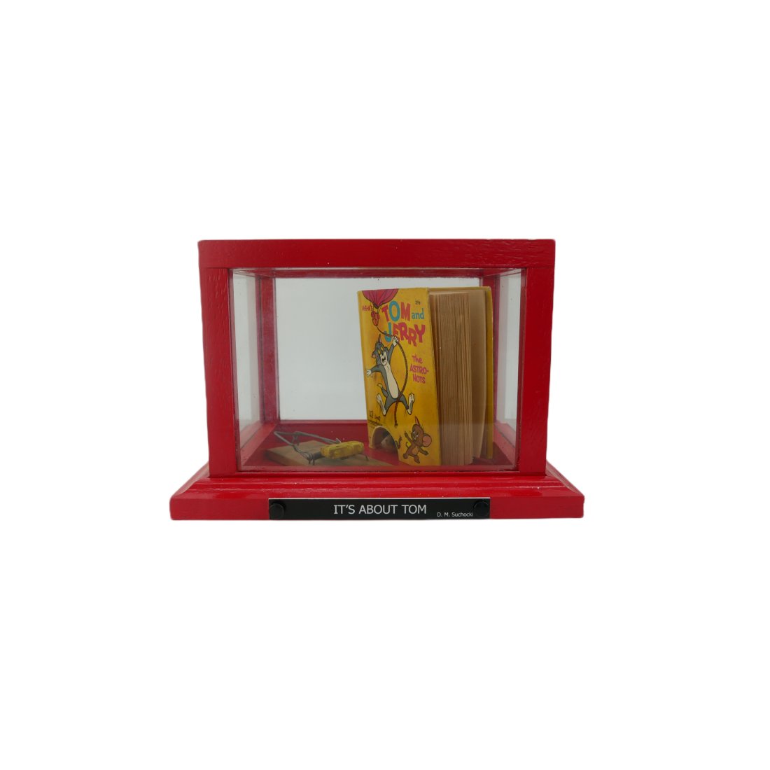 Vintage Tom and Jerry Display: Vintage Tom and Jerry handmade display with book and mouse trap. Good condition. Measures approximately L 9.5" x H 7" x W 7.5". Weighs 2 lb 5 oz. (D66)
