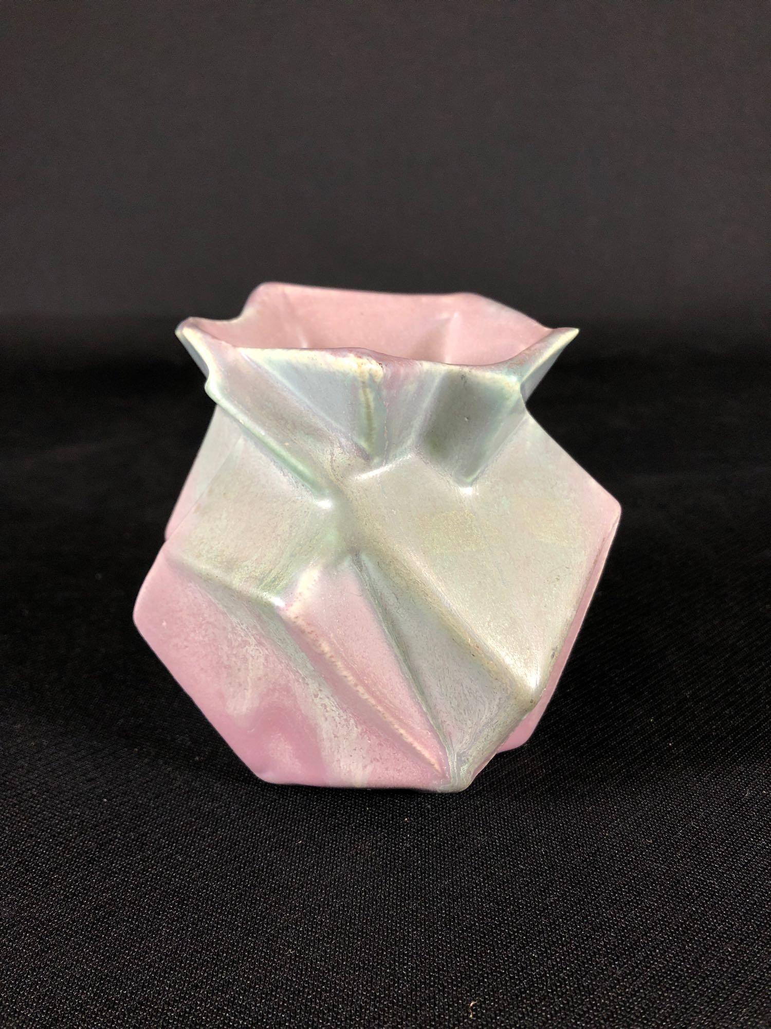 Reuben Haley(1872-1933)Muncie Rombic Art Vase (1 of 5)