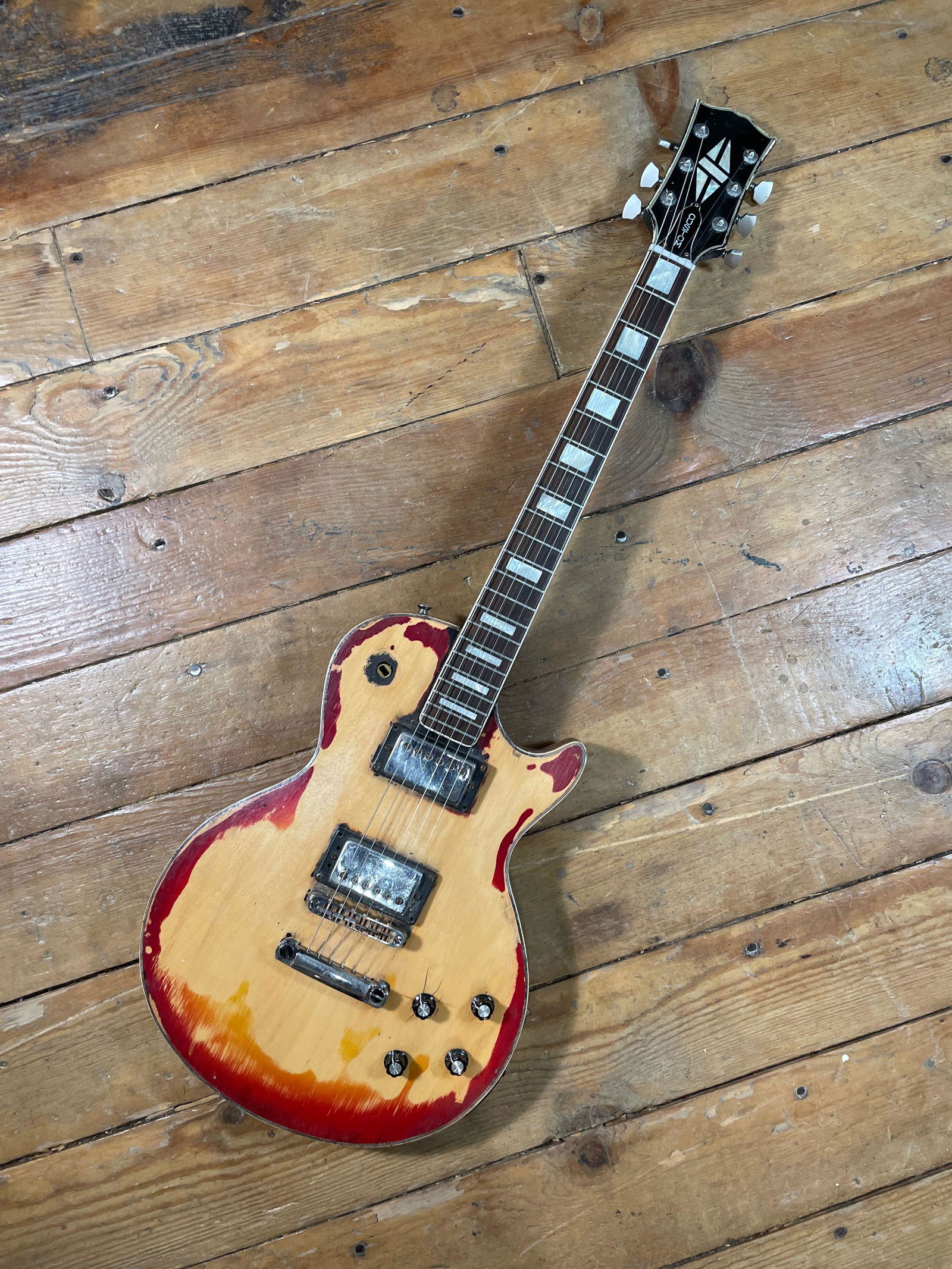 6 String Custom Electric Guitar Made in Japan W/ Mother of Pearl Inlay Front Board (1 of 6)