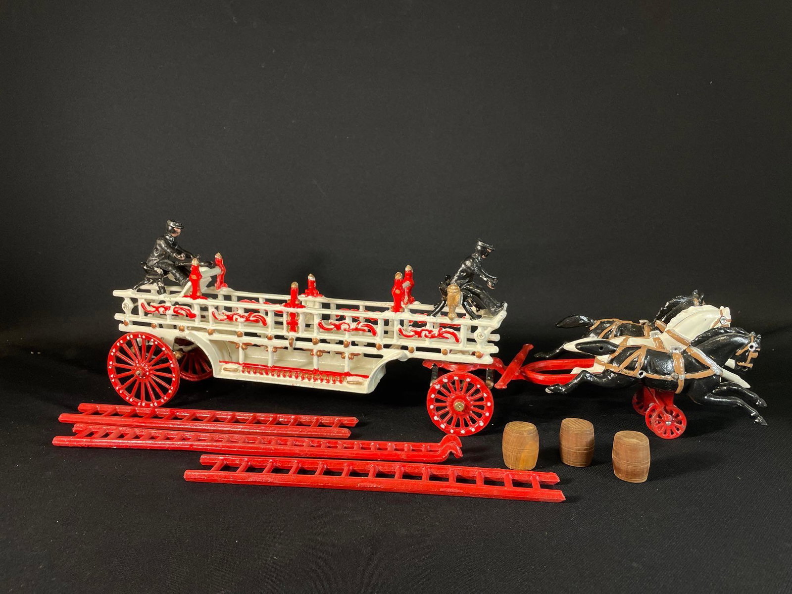 30" Kenton Cast Iron Horse Drawn Fire Ladder 3-Horse Hitch: Appears To Be Repainted