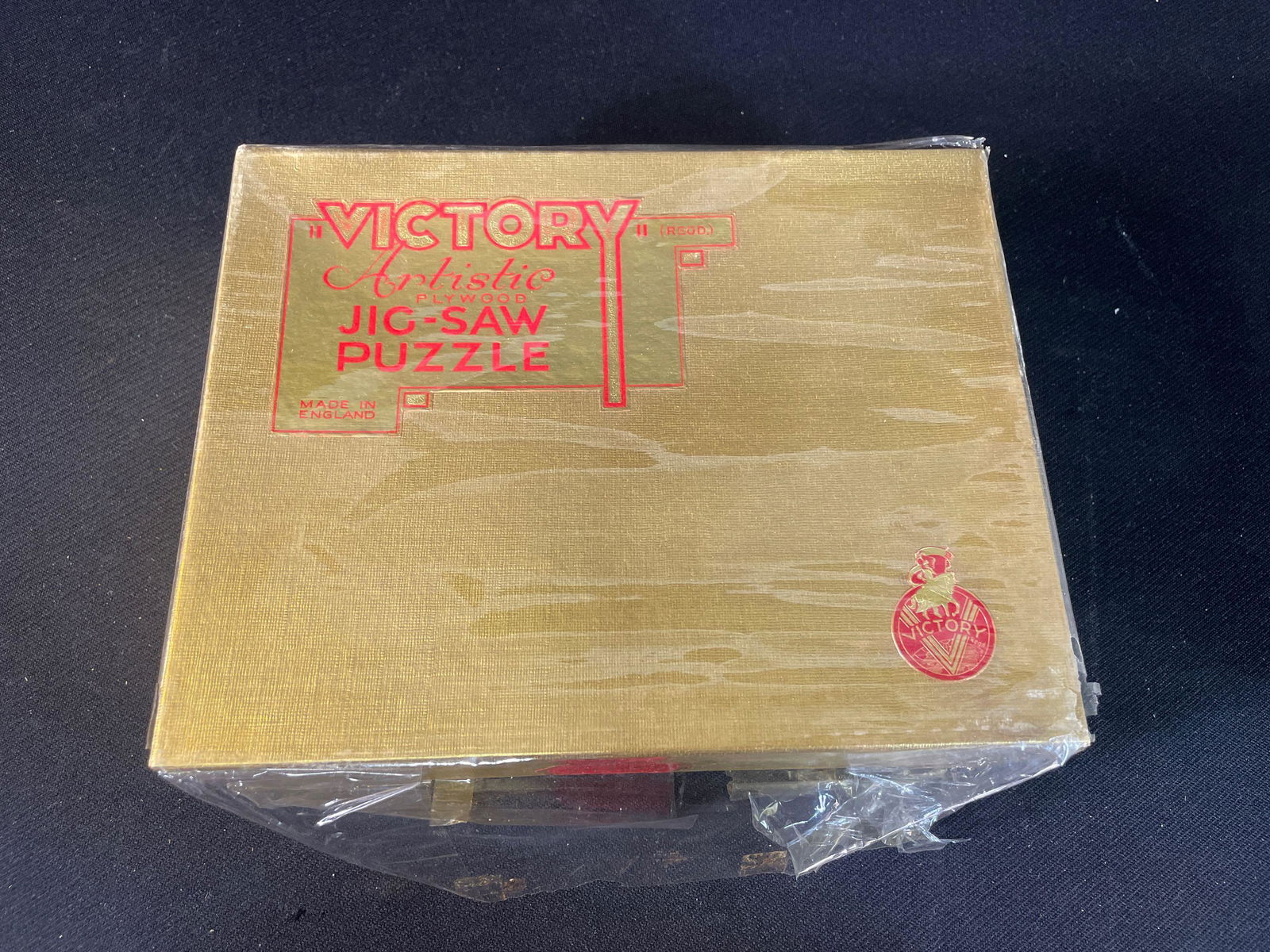 Victory Artistic Plywood Jig-Saw Puzzle 19-3/4" x 14" Unopened "Busy Cooks In A Old Castle Kitchen" (1 of 2)