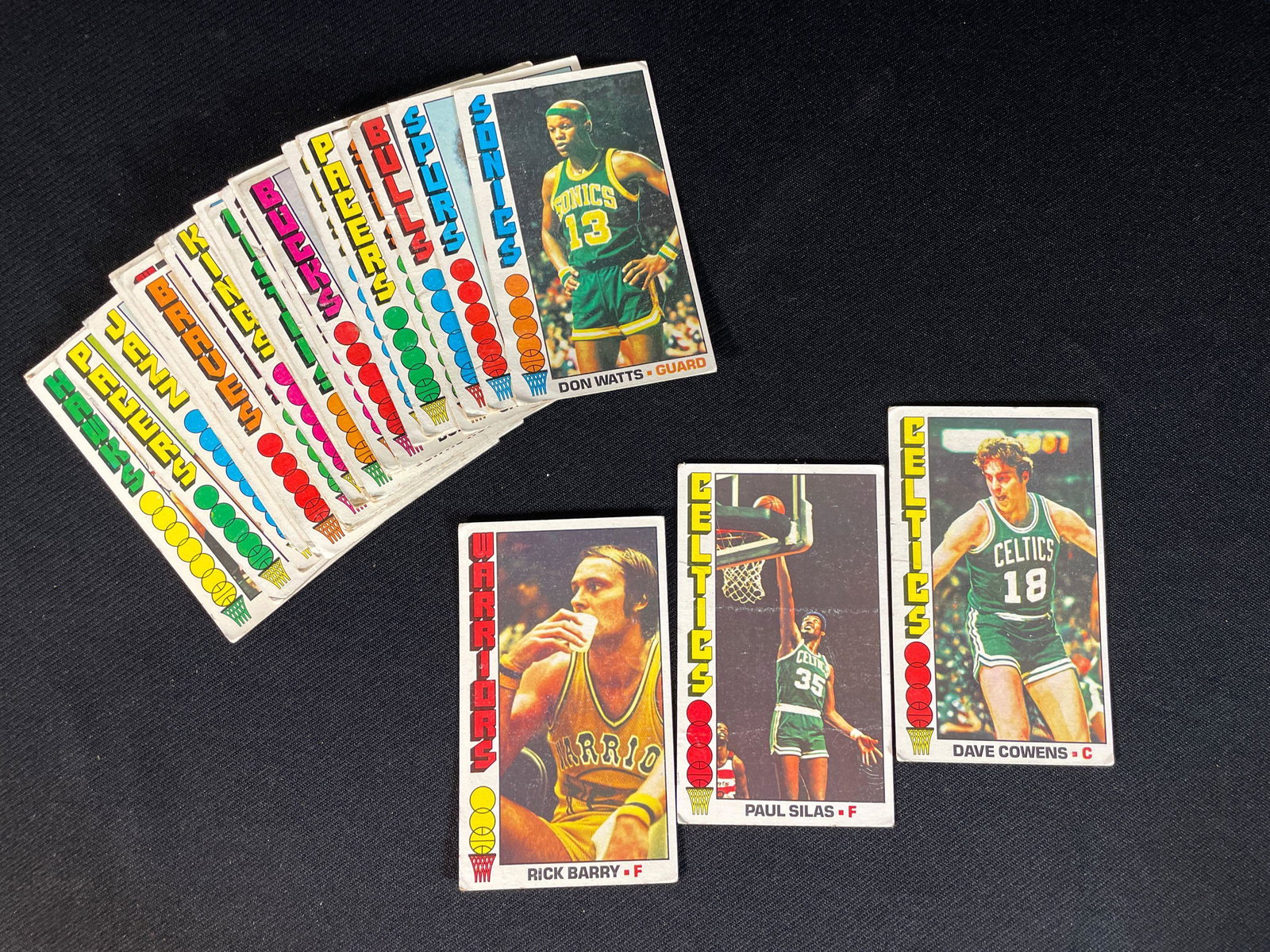 (32) 1970's Topps Basketball Cards: Includes John Drew, Dave Cowens, Chris Ford, Corky Calhoun, James Silas