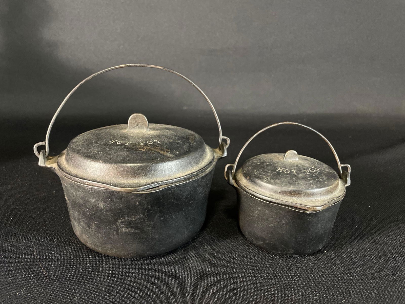 (2) Wagner Ware Cast Iron Toy Pots w/ Lids (1 of 6)