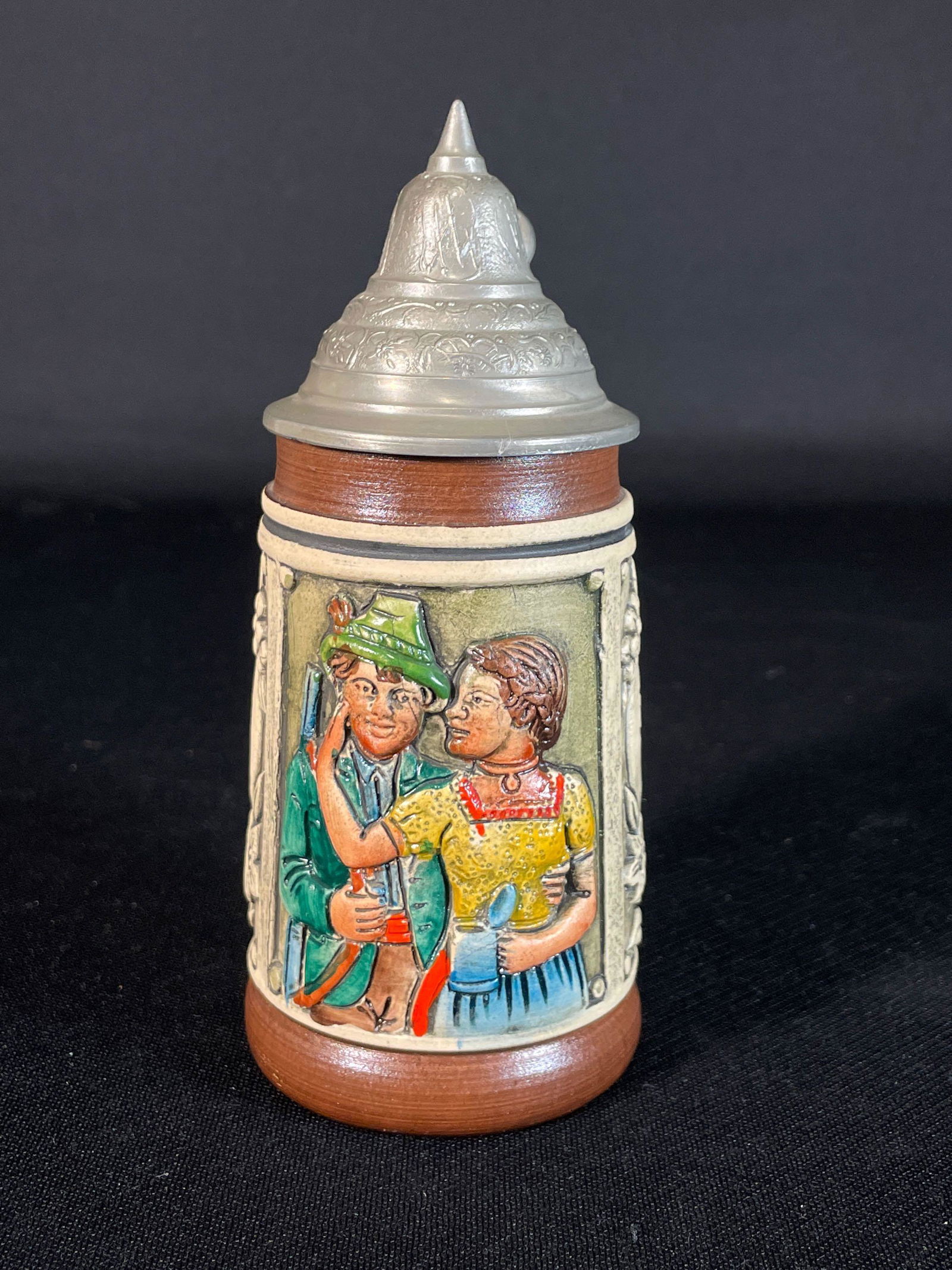 German Miniature Beer Stein "Trink was Klar ist, Lieb was rar ist" 9"h w/ Pewter Lid No. 451 (1 of 5)