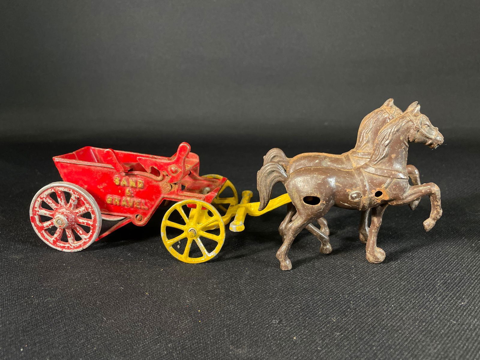 Kenton Sand & Gravel Cast Iron Horse Drawn Dump Wagon (1 of 4)