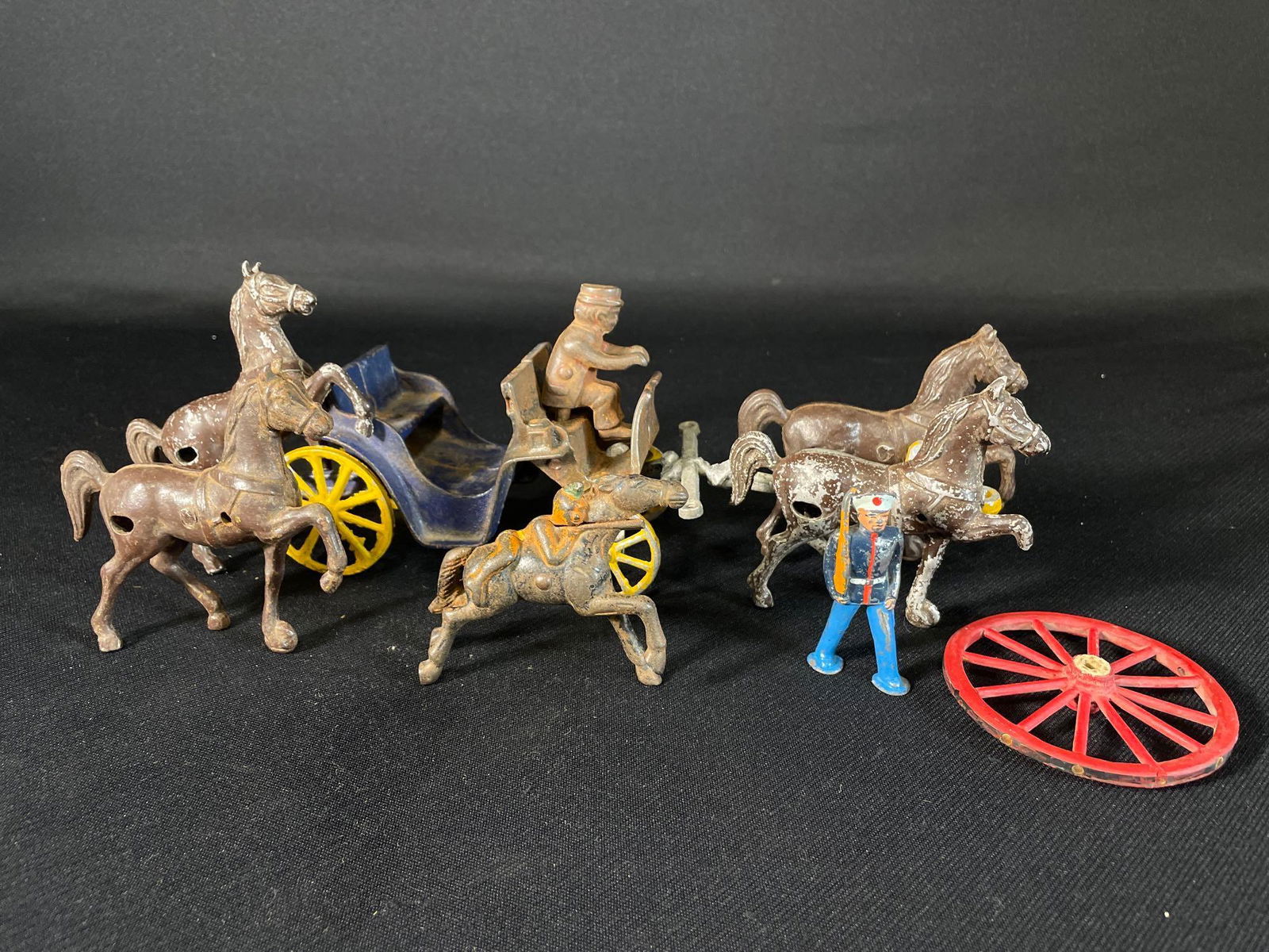 Cast Stanley Horse Drawn Buggy, Two Horses, & Native American Rifleman On Horseback (1 of 3)