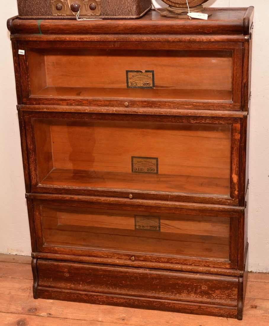 420 "GLOBEWERNICKE 299 LAWYER'S BOOKCASE, 3UNIT GLAS
