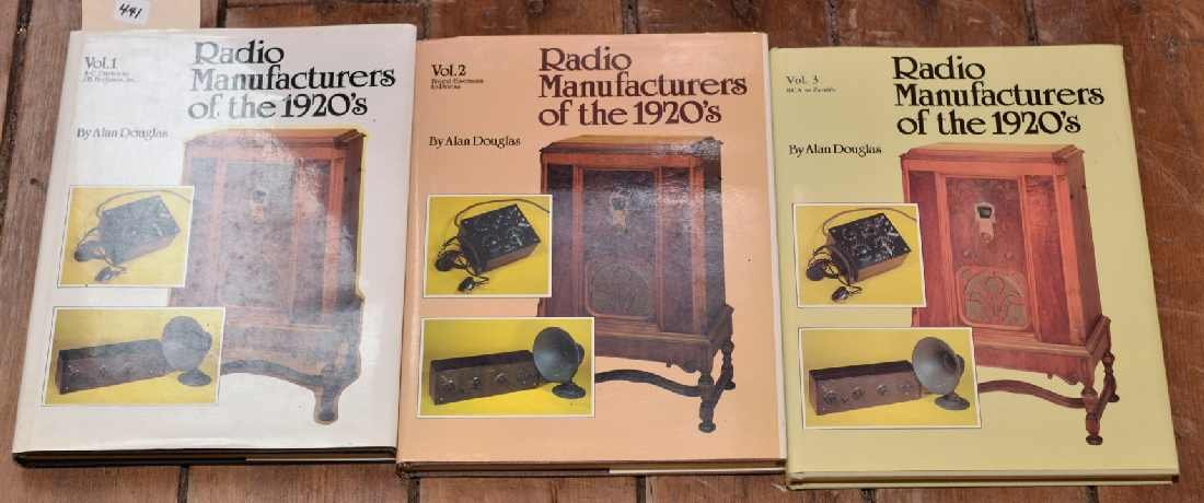 3-VOL SET BY ALAN DOUGLAS "RADIO MANUFACTURERS OF : 3-VOL SET BY ALAN DOUGLAS "RADIO MANUFACTURERS OF THE 1920'S" (VOLS 1, 2, 3)