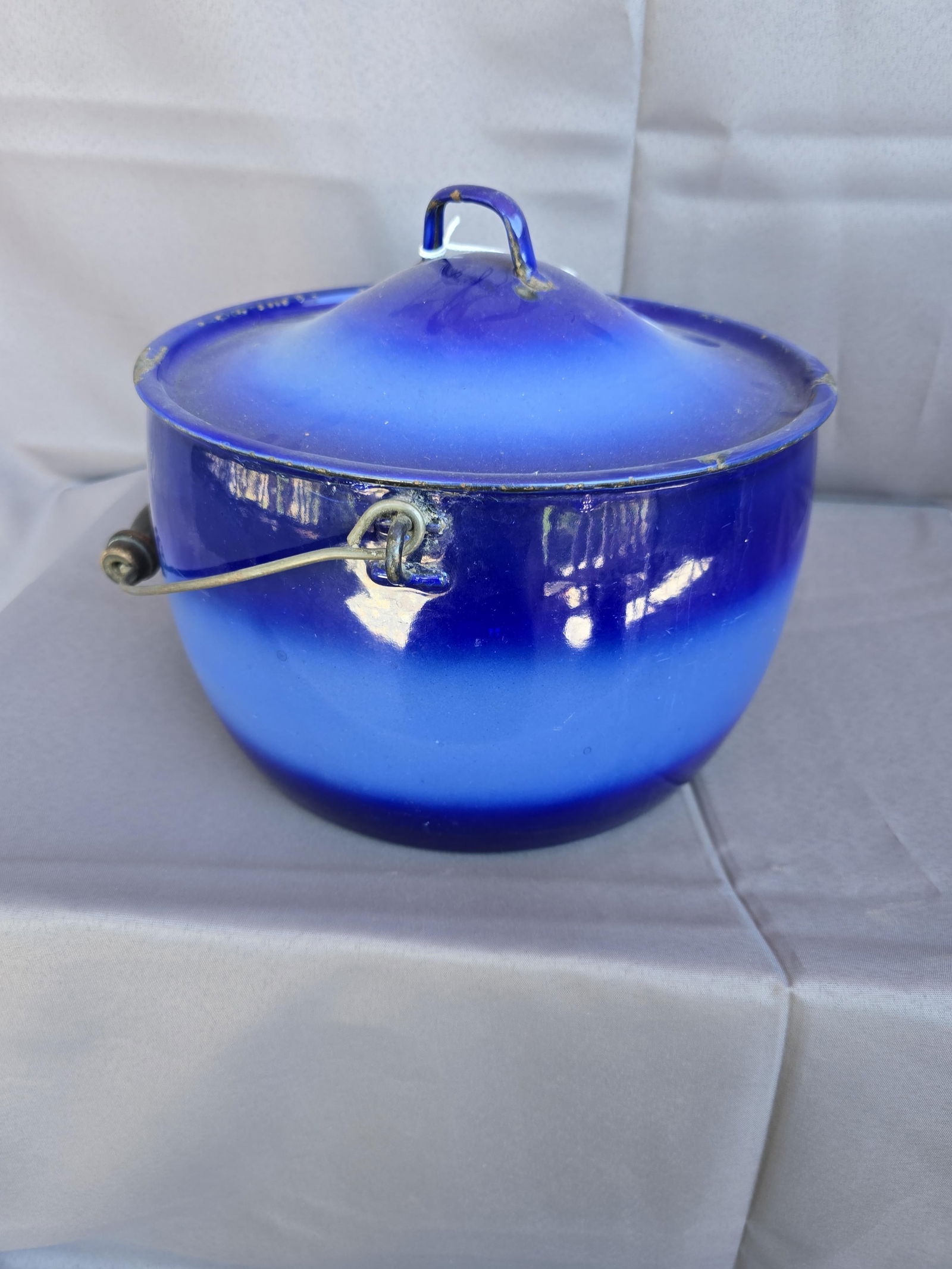 Blue granite ware kettle from Rose Frank (1 of 3)