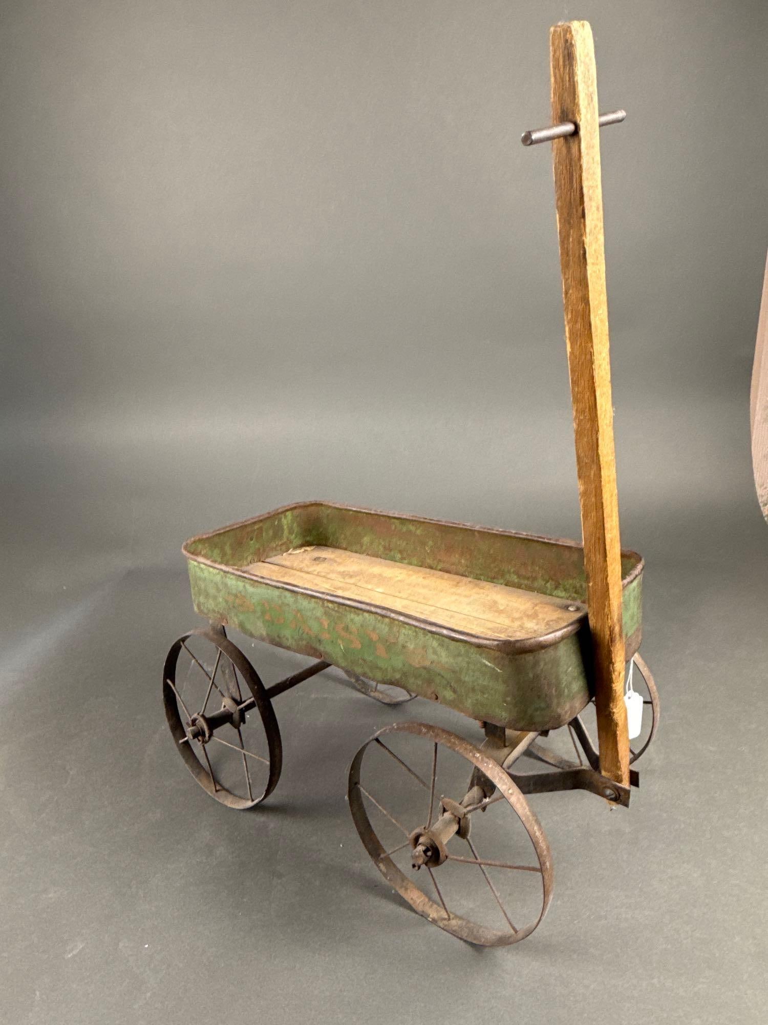 Child's green daisy wagon 1900's (1 of 3)