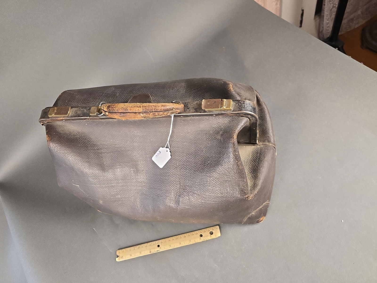 Vintage cowhide duffle bag (1 of 4)