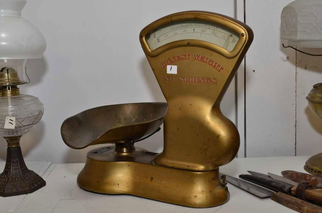 TOLEDO HONEST WEIGHT SCALE, STYLE 405D Lot 0001
