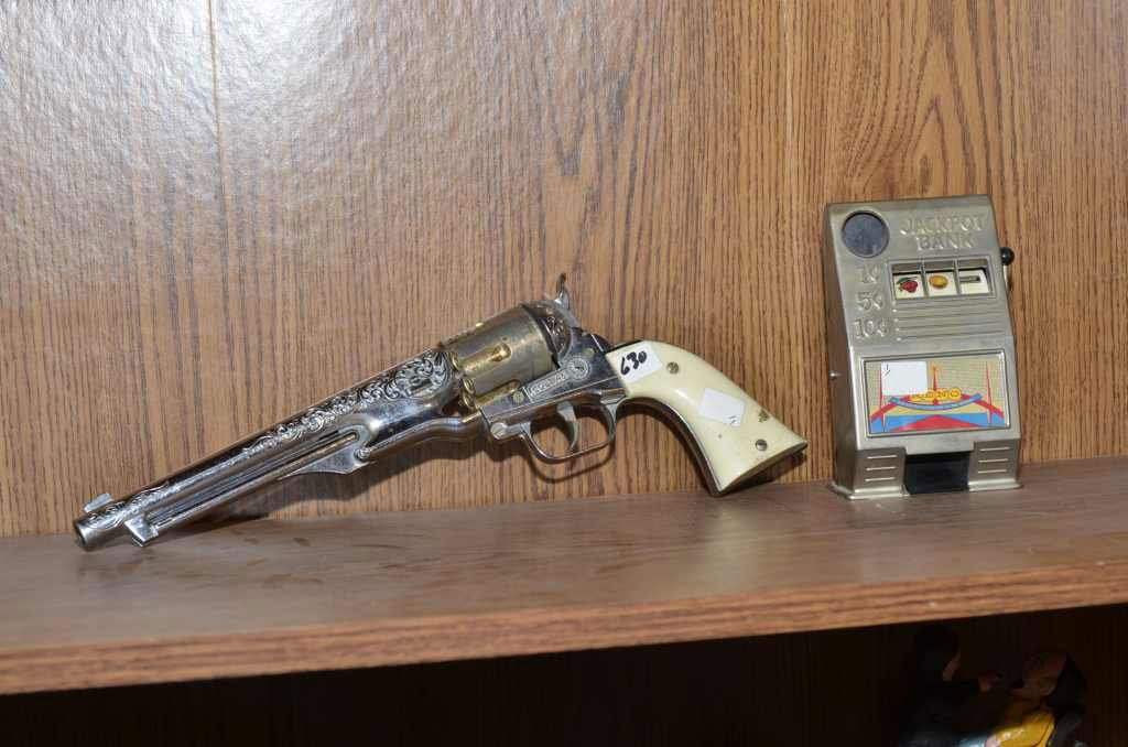 COLT .45 TOY PISTOL & JACKPOT SLOT MACHINE BANK: COLT .45 TOY PISTOL & JACKPOT SLOT MACHINE BANK