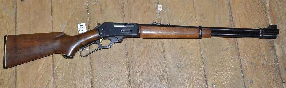 MARLIN MOD. 336 LEVER ACTION 30-30 RIFLE. S/N 20187618.: MARLIN MOD. 336 LEVER ACTION 30-30 RIFLE. S/N 20187618. BARREL LENGTH 19 1/2" COMES W/ SOFT CASE.