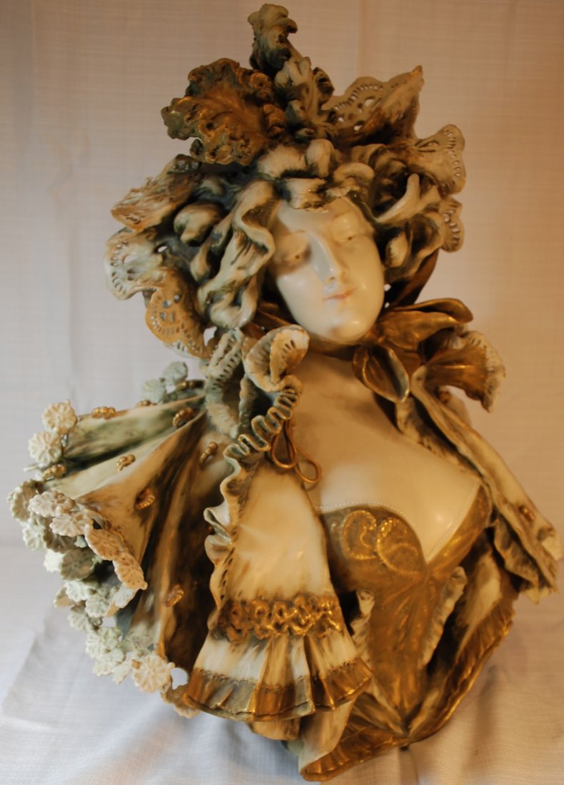 Art Nouveau Amphora Turn Teplitz Austrian Bust (1 of 4)