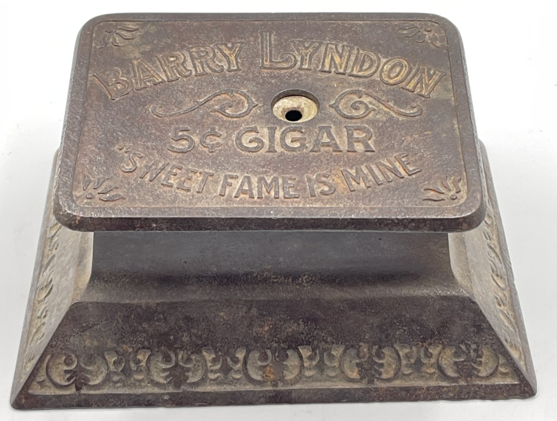 Barry Lyndon Countertop Clockwork Cigar Cutter (1 of 3)