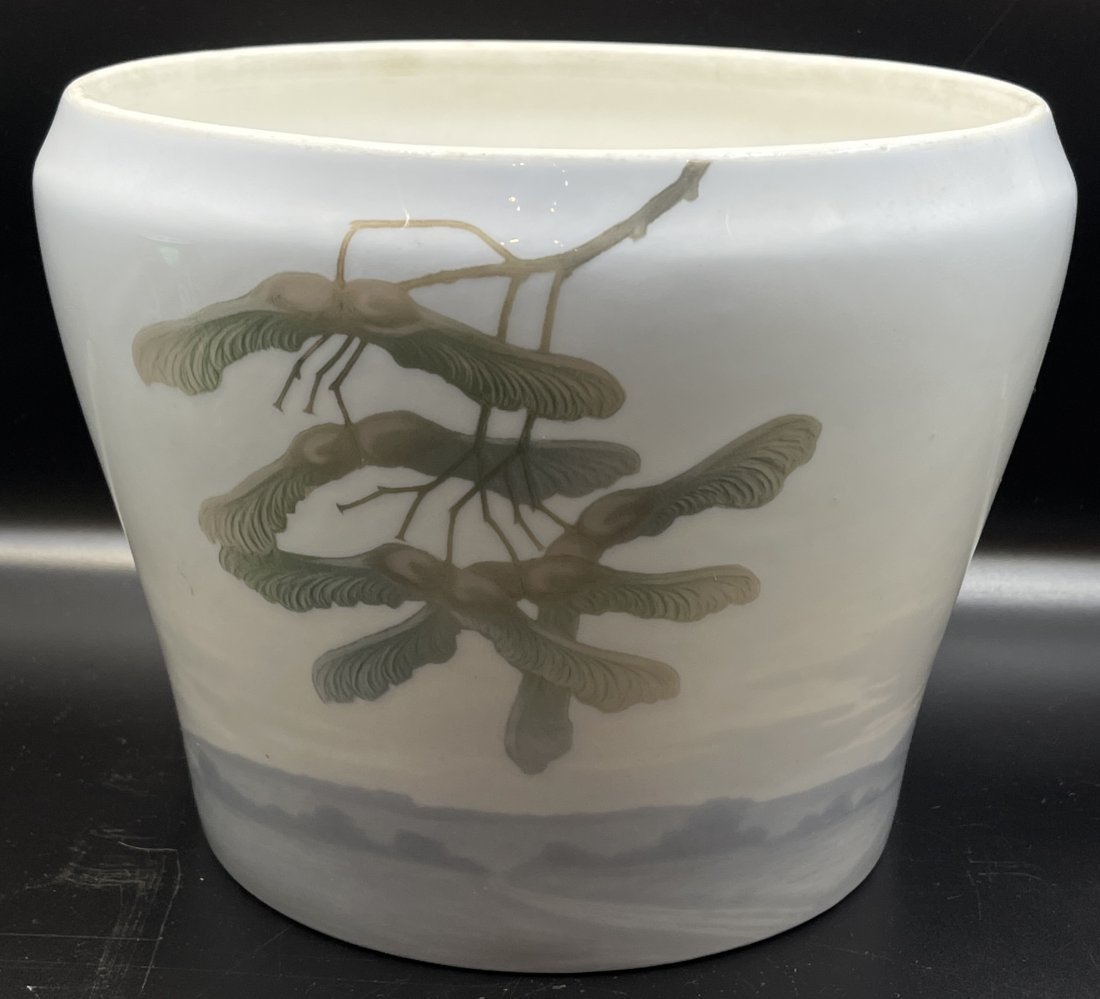 Rare Royal Copenhagen Jardiniere Maple Seeds: Overall good condition, no chips or cracks. Measures 7" tall, 8 1/2" in diameter.