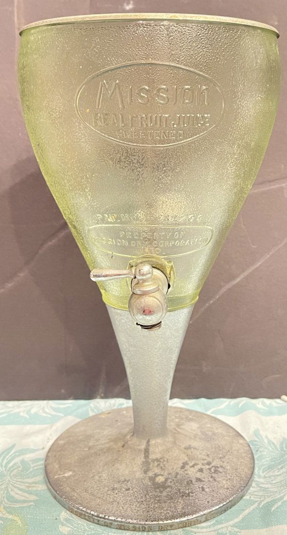 c1930 Mission Real Fruit Juice Soda Fountain Dispenser Green Uranium Glass (1 of 4)