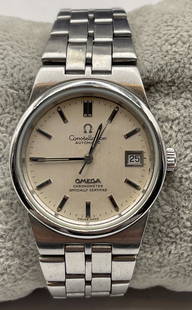 Mens stainless steel Omega constellation: Original Mens automatic Omega Constellation with original stainless steel band and Omega travel box. 33mm without the crown