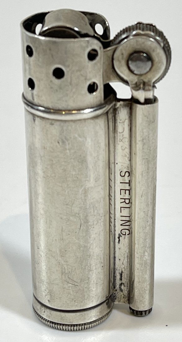WWII Dunhill Sterling Silver Trench Lighter (1 of 4)