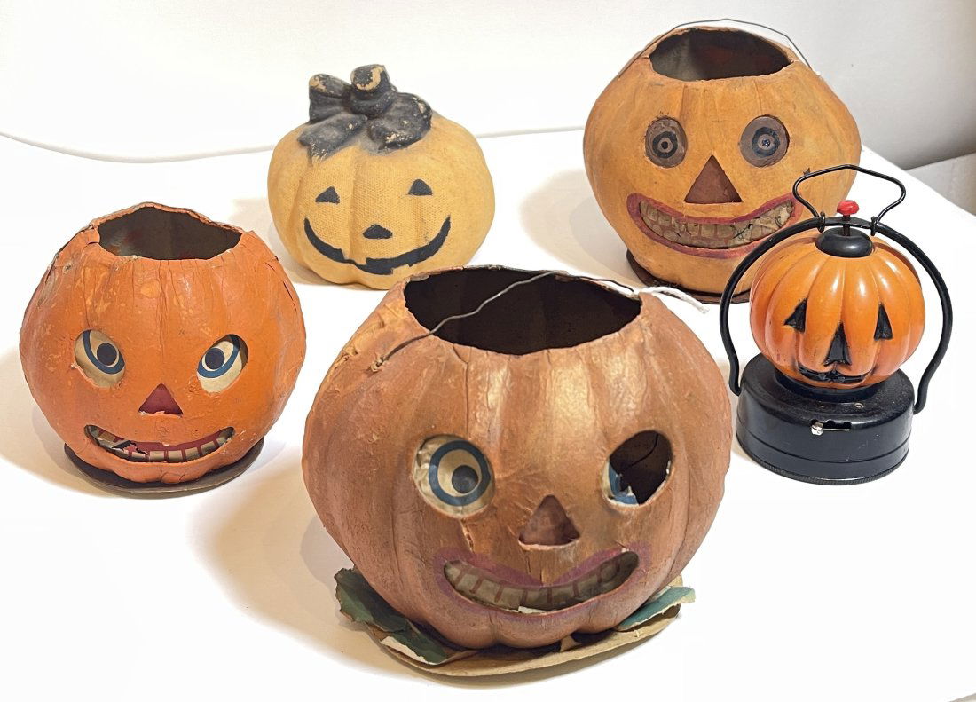 Lot of 5 Vintage Halloween Pumpkins (1 of 4)