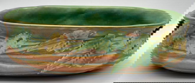 Roseville Luffa Double Handled Center Bowl