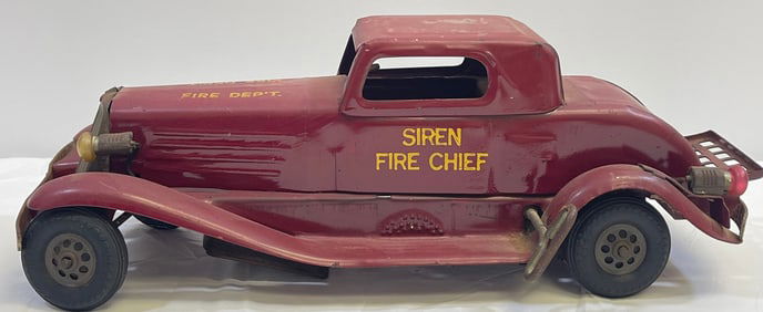 Louis Marx Windup Fire Chief Car