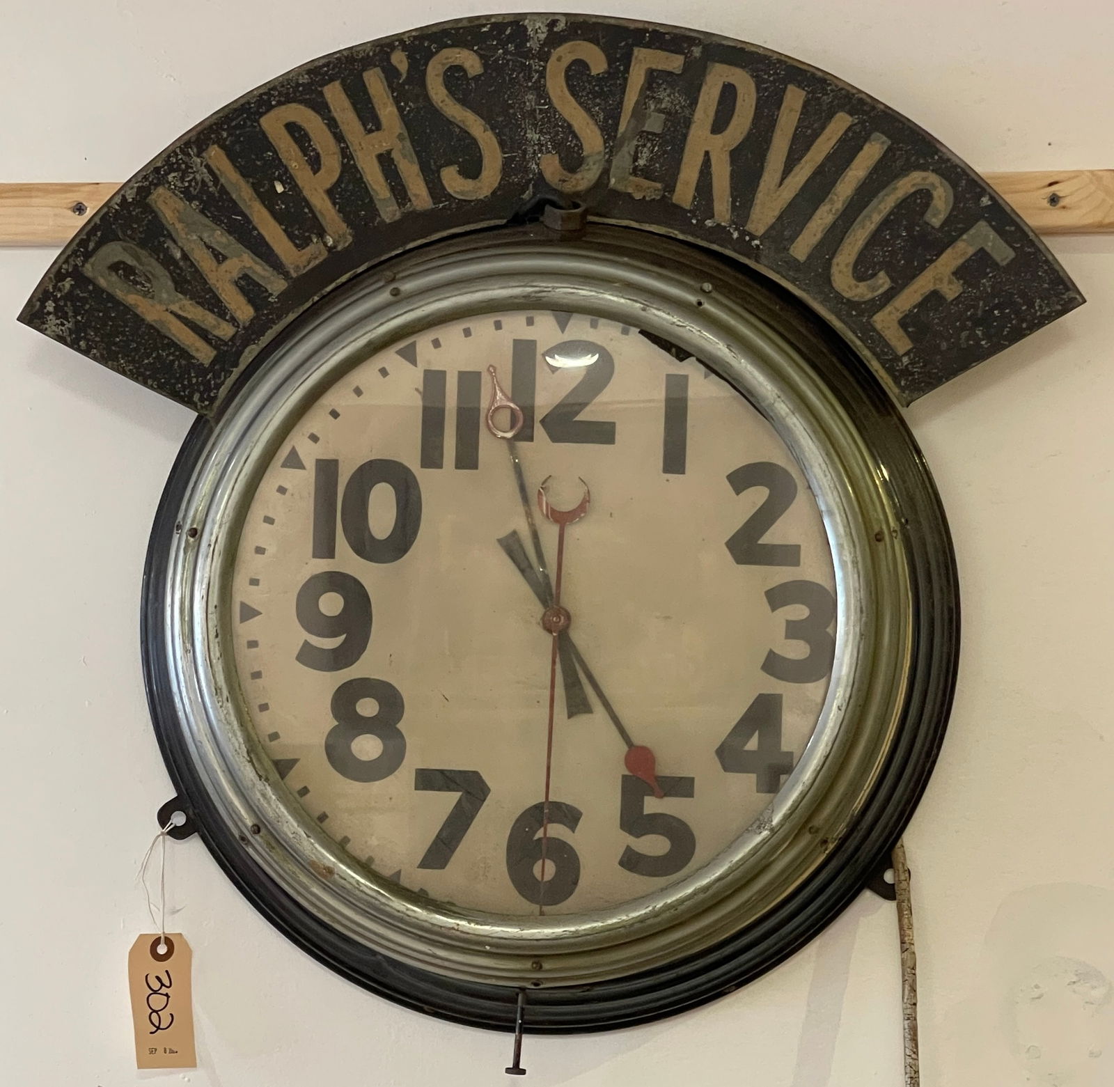 c1940s Ralph's Service Station Clock (1 of 2)