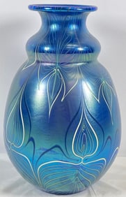 Contemporary Iridescent Art Glass Orient & Flume Vase