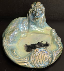 American Encaustic Tiling Co. Pottery Lion Dish