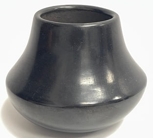 Juan Tafoya San Ildefonso Art Pottery Blackware Cabinet Vase