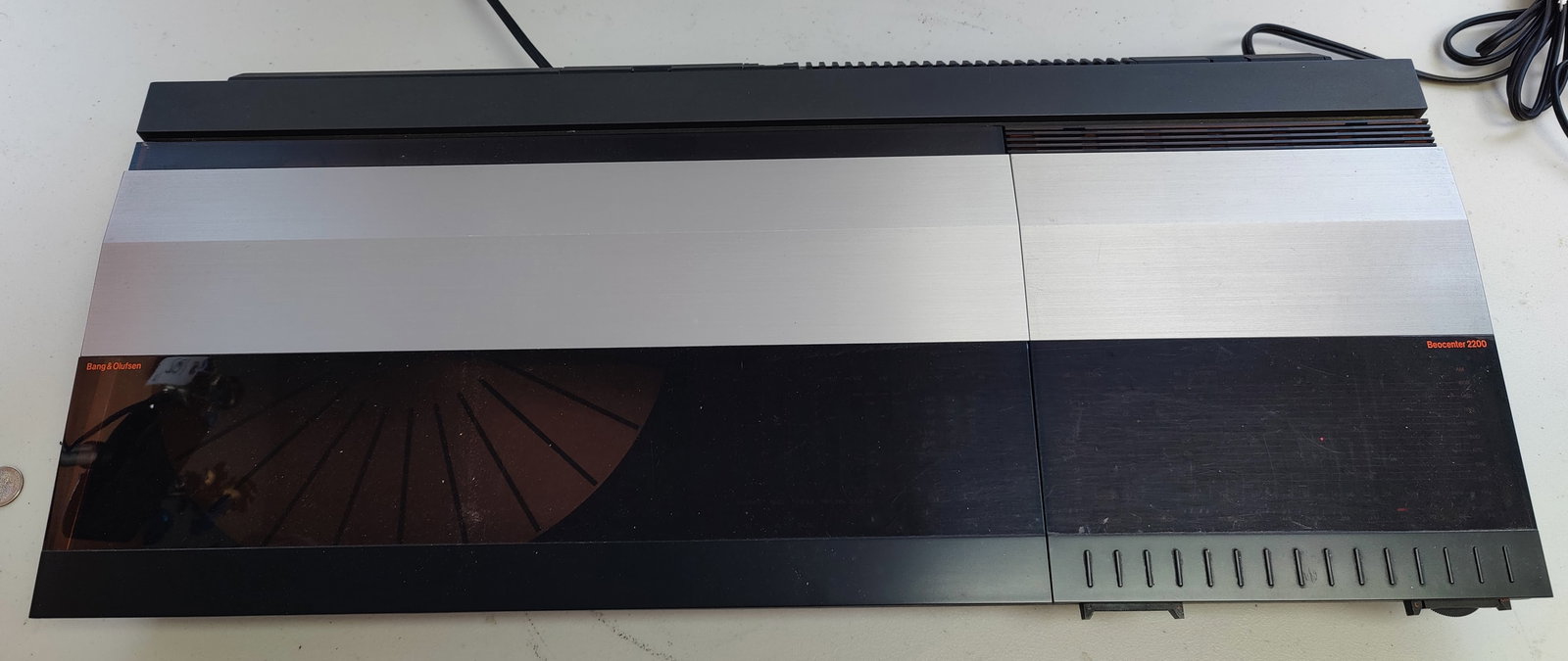 Bang & Olufsen Beocenter 2200 Radio, Turntable & Cassette (1 of 11)