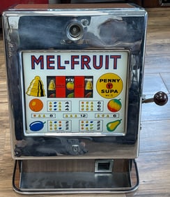 Melroy Mel-Fruit Slot Machine