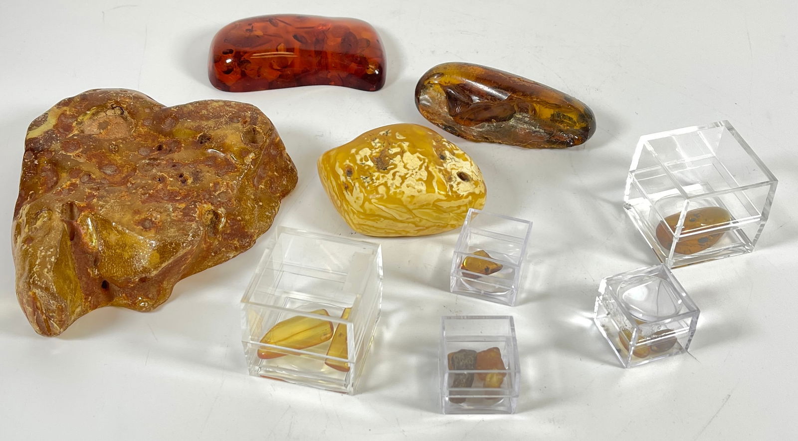 Lot of Fossilized Amber Some with Insects (1 of 9)