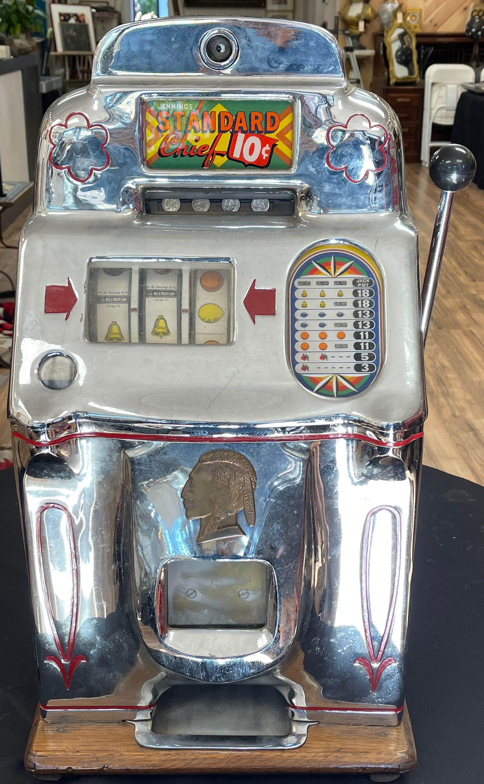 Jennings "Standard Chief" Slot Machine (1 of 10)