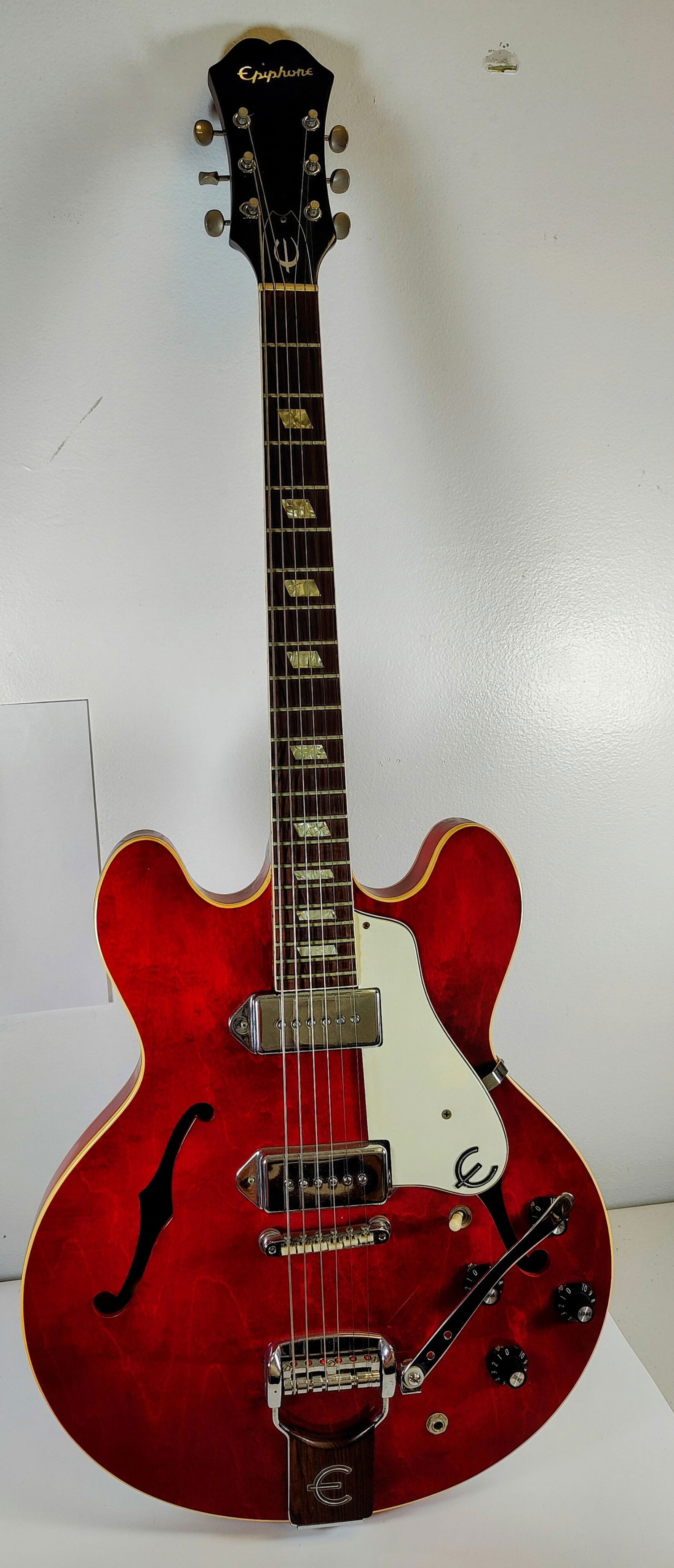 1967 Epiphone Red Casino Hollow Body Electric Guitar (1 of 20)