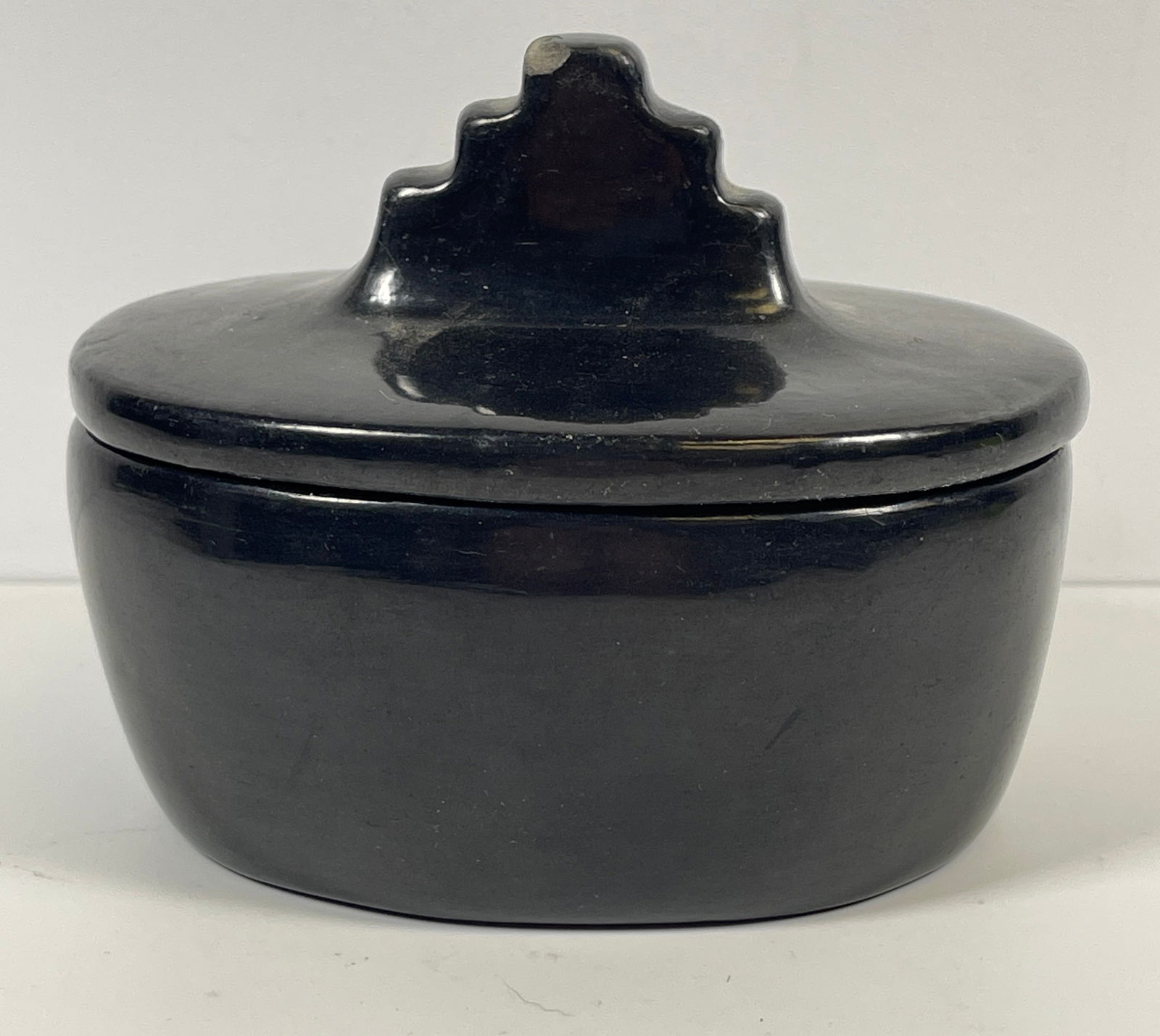 Anita Martinez Kiva San Ildefonso Covered Box (1 of 7)