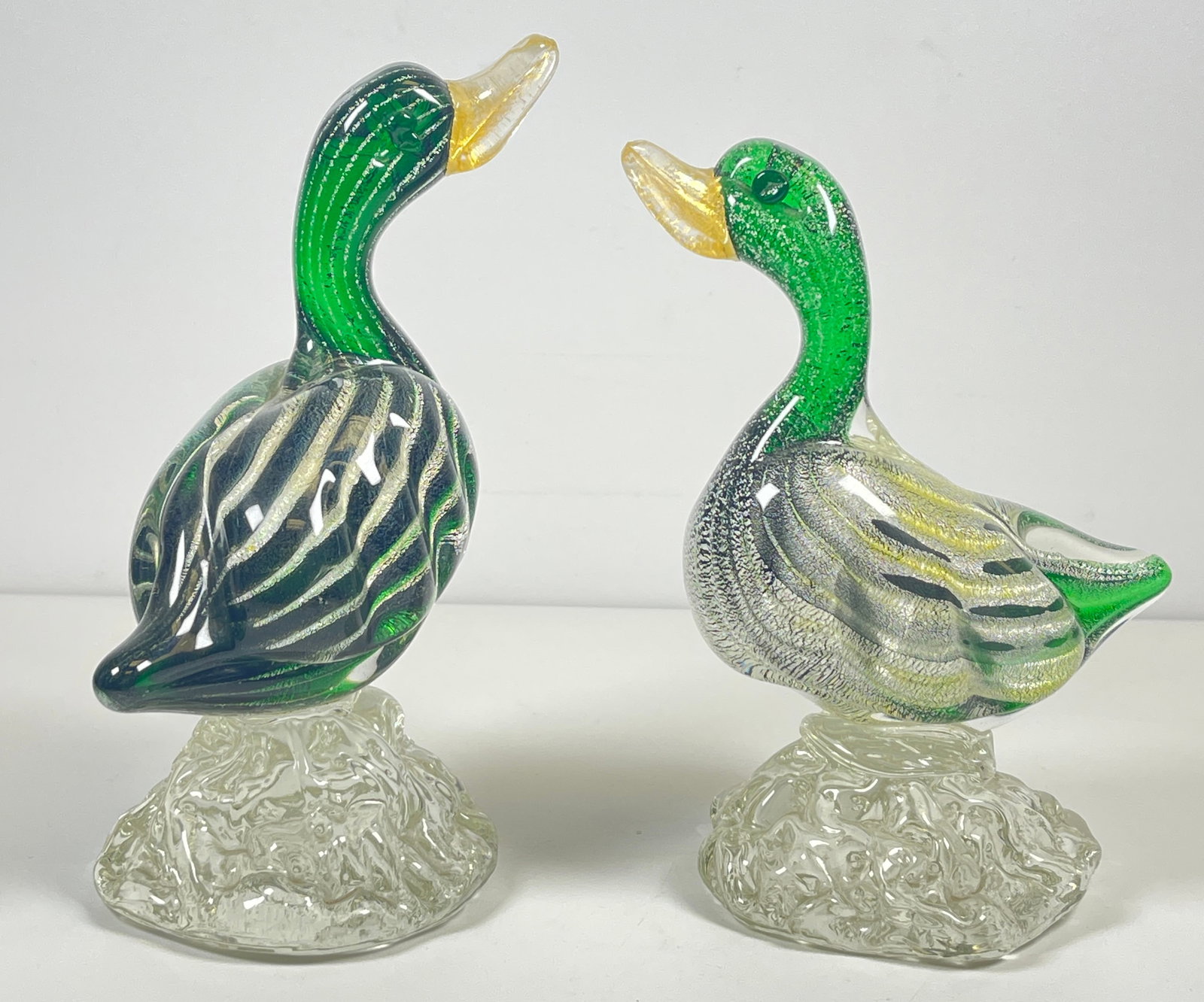 Pair Murano Alfred Barbini Art Glass Ducks: Tallest measures 7.75 inches high. Overall good condition, no chips or cracks.