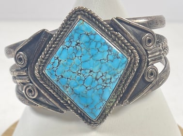 Vintage Native American Sterling Silver & Kingman Turquoise Cuff Bracelet