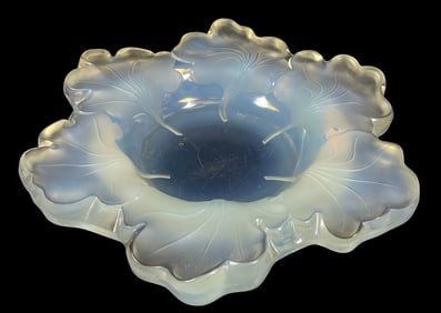 Vintage Lalique Opalescent Capucines Nasturtia Center Bowl