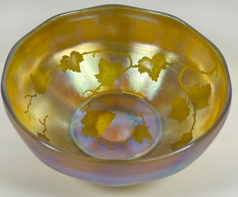19th Century Louis Comfort Tiffany Favrile Leaf Pattern Bowl
