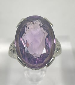 18k White Gold Filigree Amethyst Ring size 6.25