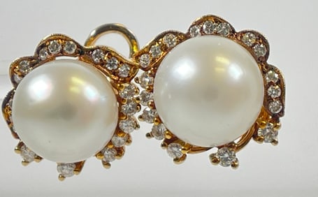 14k Yellow Gold Diamond & Pearl Earrings