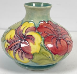 c1930 Moorcroft Hibiscus Squat Vase