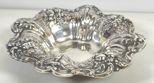 Reed & Barton Francis I Sterling Silver Repousse Bon Bon Bowl