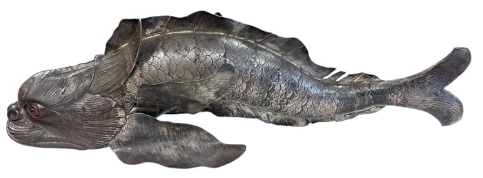 Monumental Luiz & David Ferreira Porto 833 Silver Articulated Dolphin