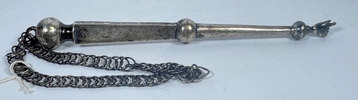 Vintage Judaica Sterling Silver & Chased Torah Pointer